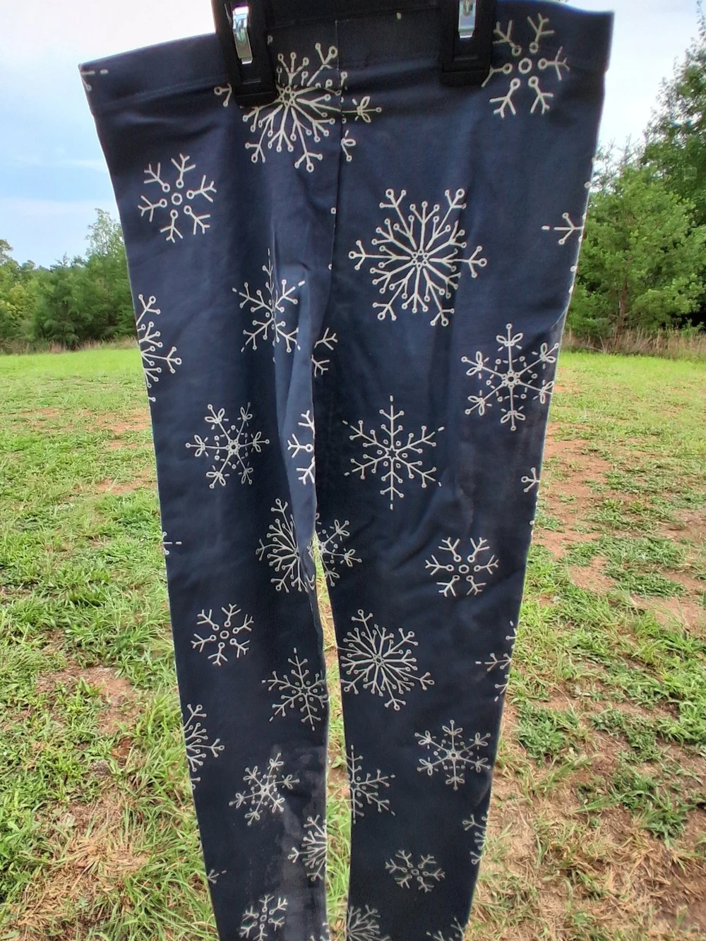 Navy Leggings with White Snowflake Print Girls Size L (10-12) NWT